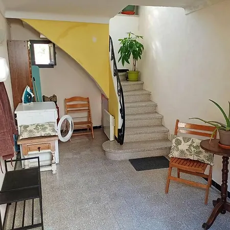 Semesterbostad Maison 4 Pers Avec Jardin Au Pied Des Montagnes Ria