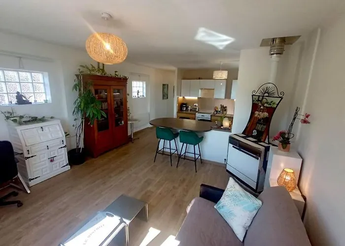 Maison 4 Pers Avec Jardin Au Pied Des Montagnes Holiday home Ria